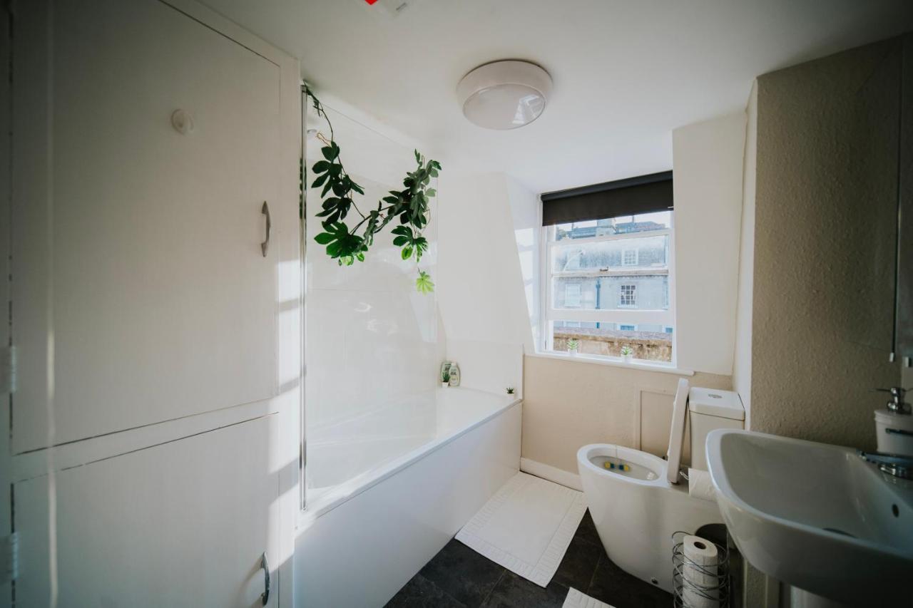 Roman Penthouse- City Skyline Views, 4K Tvs, 5G Wifi And More! Appartement Bath Buitenkant foto