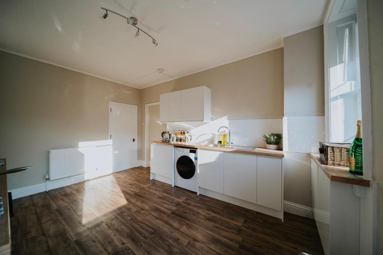 Roman Penthouse- City Skyline Views, 4K Tvs, 5G Wifi And More! Appartement Bath Buitenkant foto